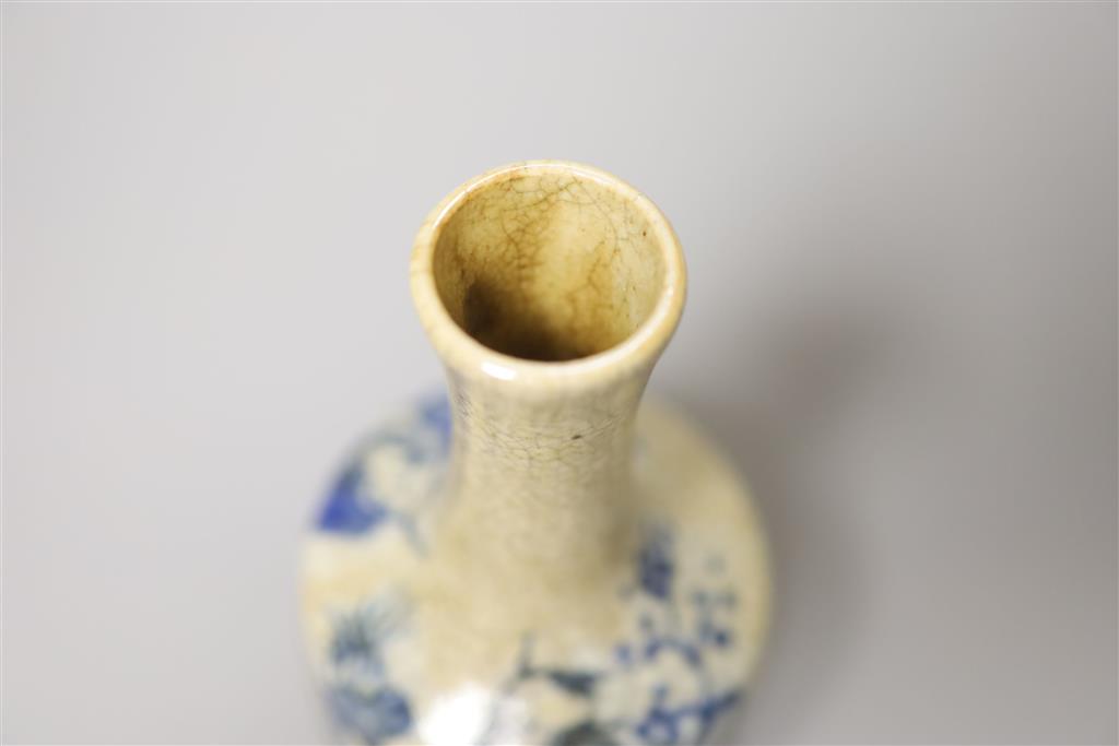A Chinese blue and white crackle glaze bottle vase, height 14.5cm